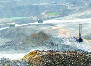 國土部要求,各省級國土資源主管部門要于3月底前建立省級礦業(yè)權交易機構并投入運行。這意味著,在2010年已成立17家礦業(yè)交易機構基礎上,今年一季度還要上馬13家